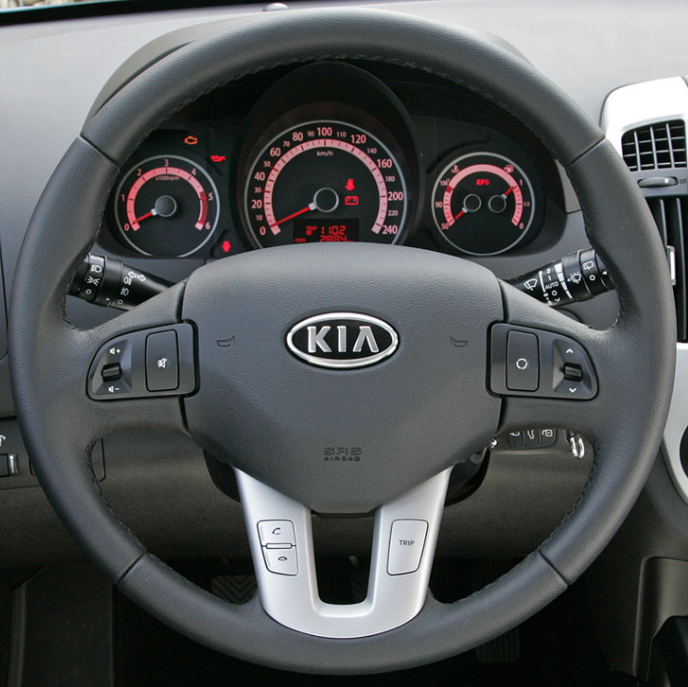 Steering Wheel Cover for Kia Sportage III & Cee’d (2010–2016) Cover My Wheel