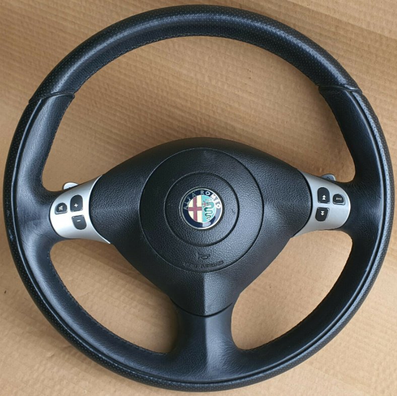 Steering Wheel Cover for Alfa Romeo 147 (2000–2010), 156 (2003–2007) & Crosswagon (2004–2005) Cover My Wheel