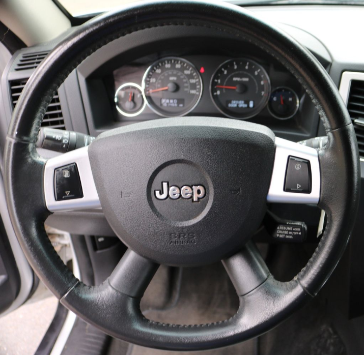 Jeep | Commander (XK) 2008–2010