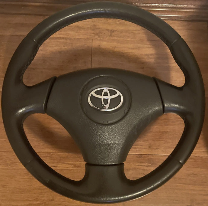 Steering Wheel Cover for Toyota Corolla (Verso) 2002-2004 / Yaris (Verso) 1999-2005 Cover My Wheel